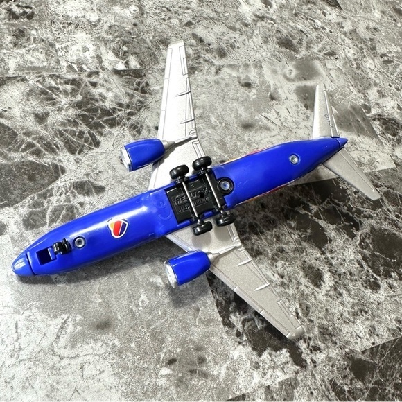 Southwest Airlines Realtoy Model Airplane N8642E Realistic Stripe Tail Diecast - Picture 7 of 11